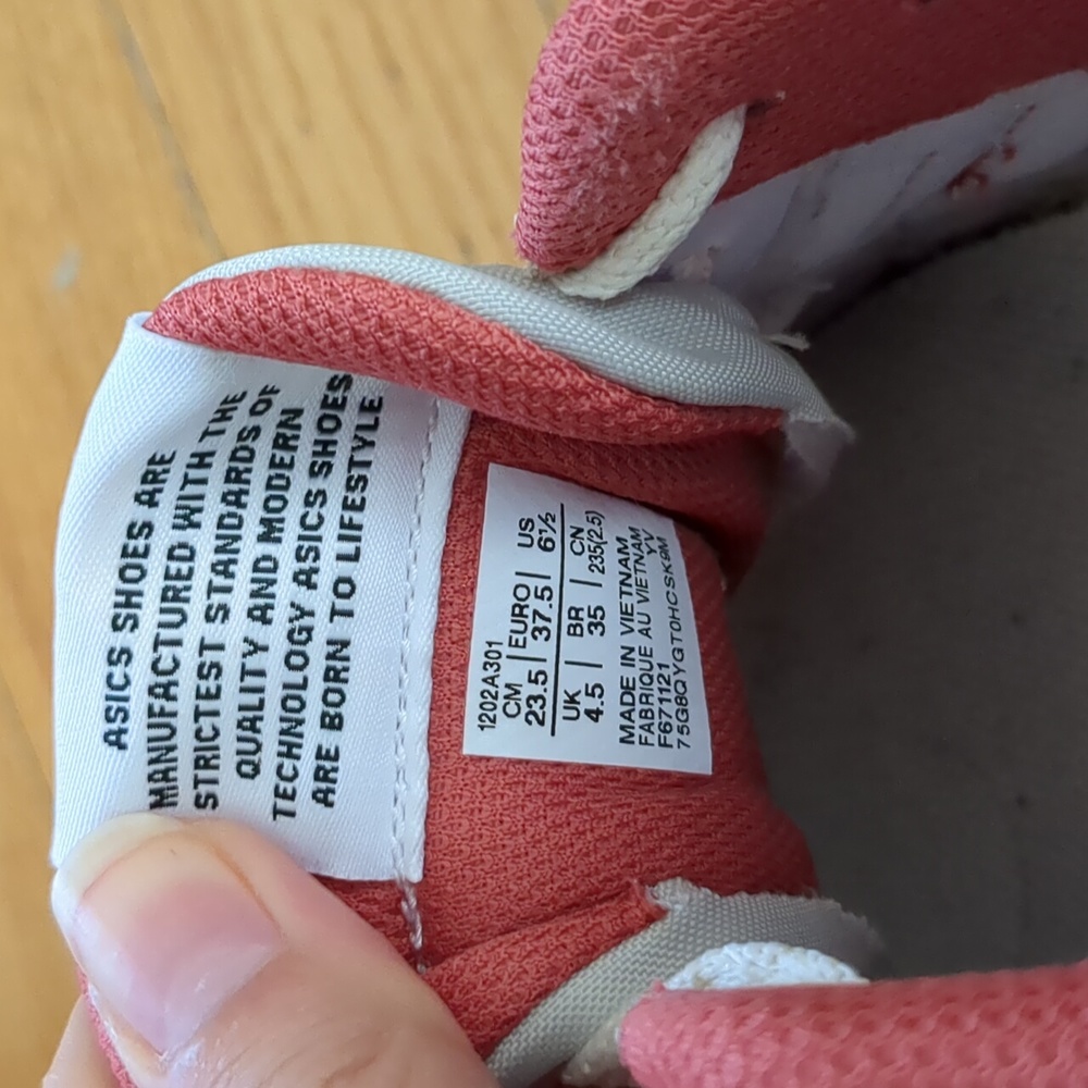 Asics Classic Lyte Sneakers - Picture 10 of 11